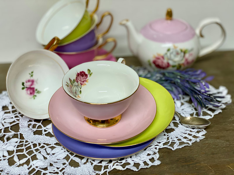 15x15cm Tea for One Platillo para tetera Conjunto de porcelana vintage floral rosa lavanda cerámica Bird Rose Butterfly en caja de regalo. 